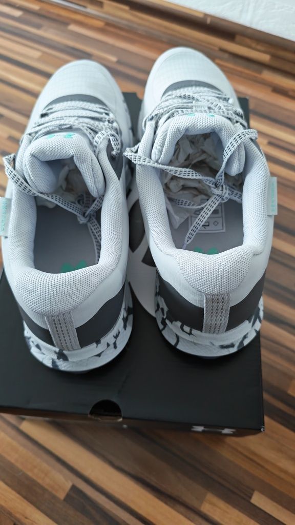 Buty Under Armour rozmiar 43