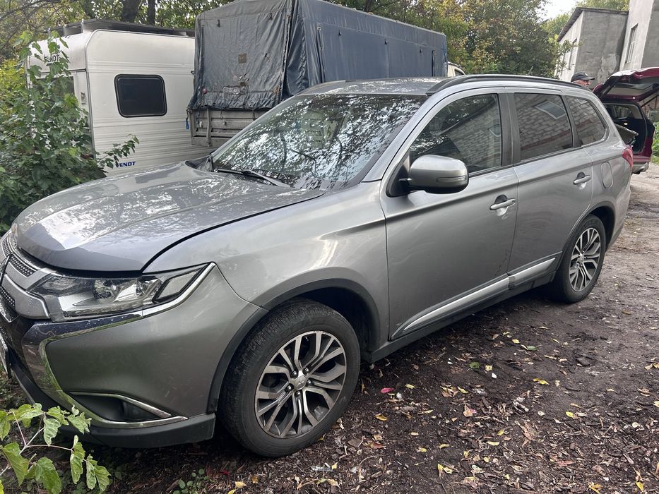 Mitsubishi outlander Sport  3 2,4газ/бен