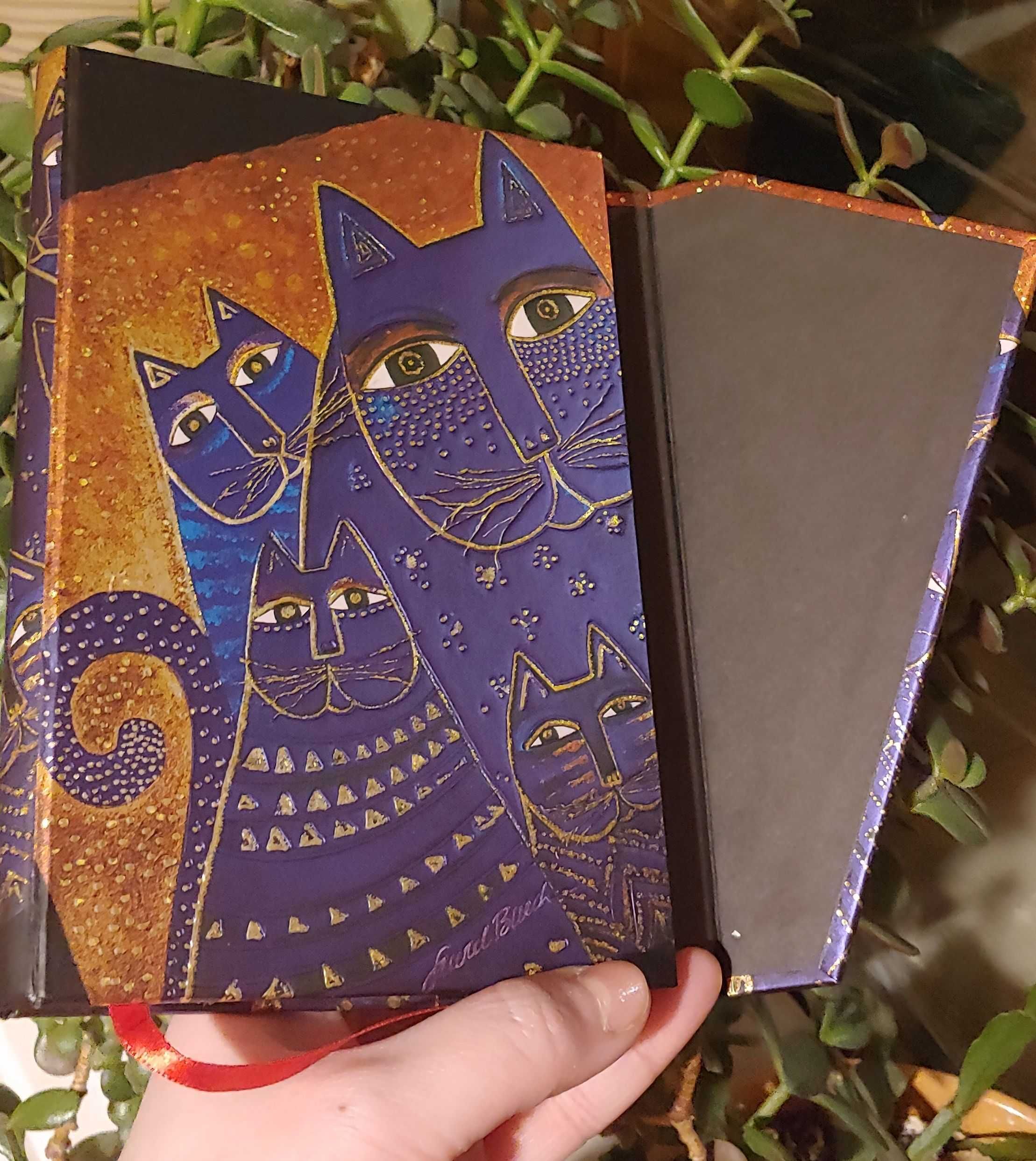 Блокнот Paperblanks Фантастичні Середземноморські Коти середній 13х18