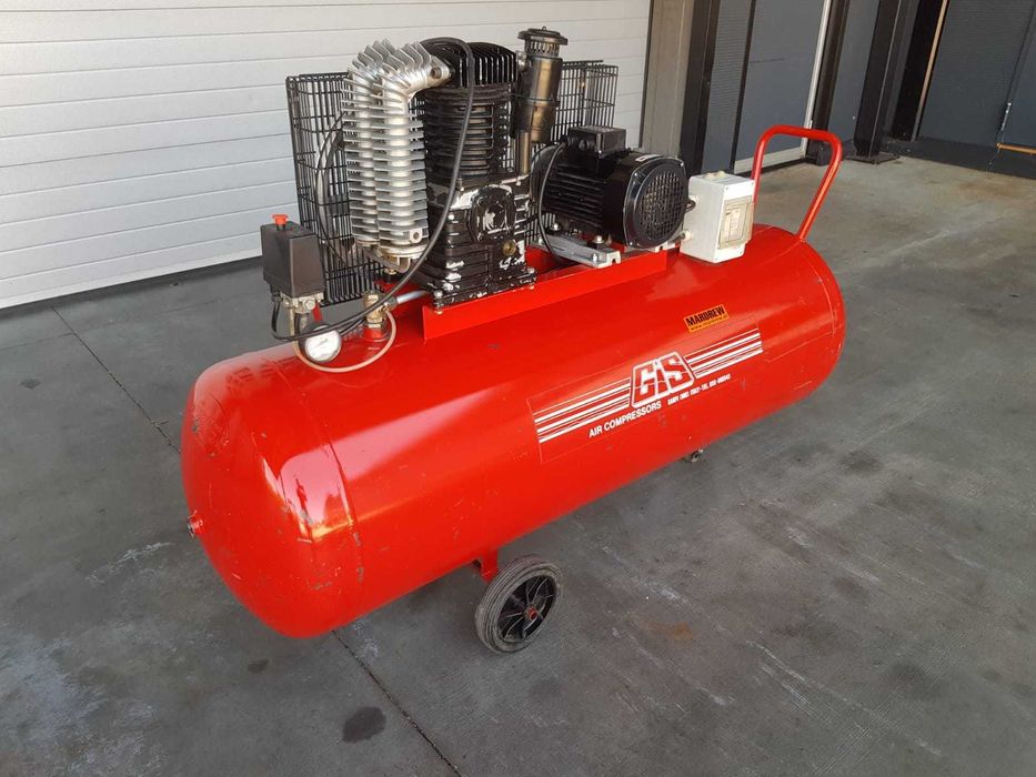 Kompresor GIS 270 L 6/25