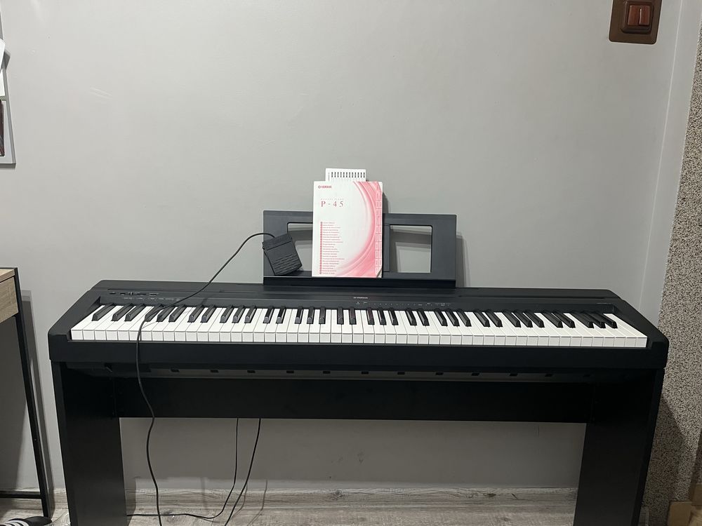 Pianino yamaha p45