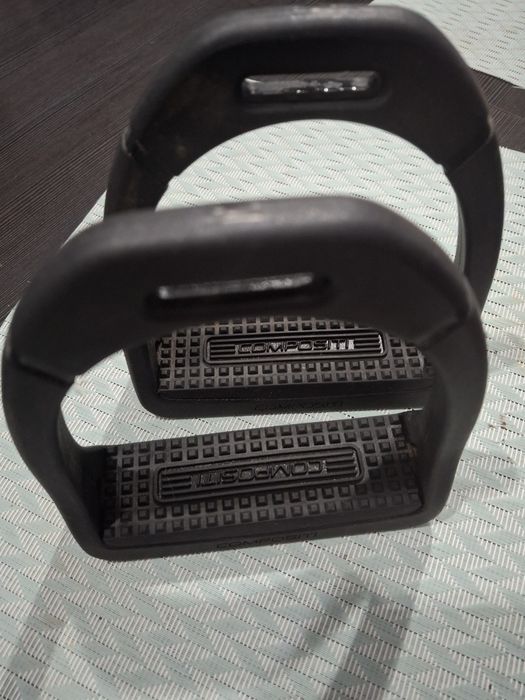 Strzemiona compositi premium black 12 cm