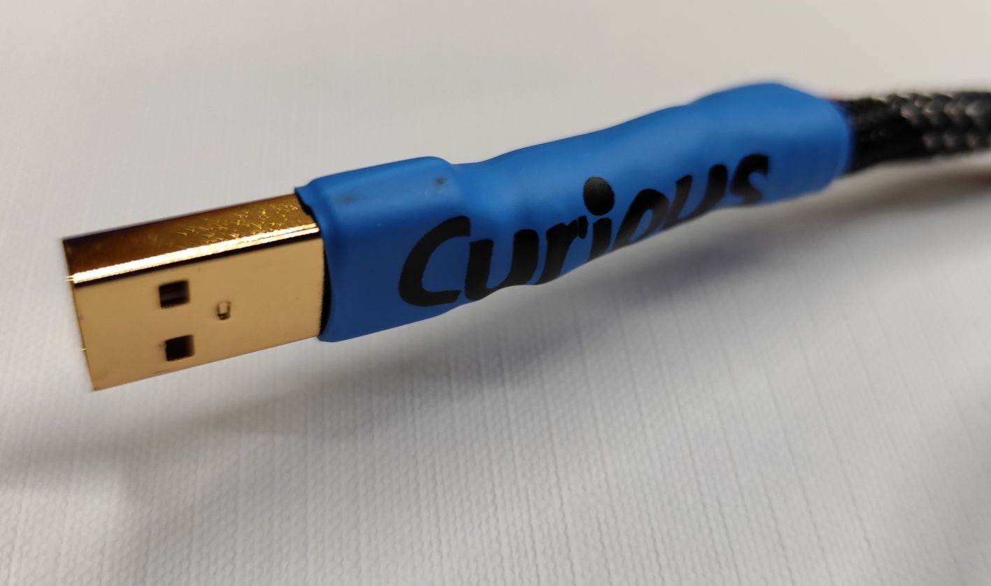 Curious Evolved USB кабель