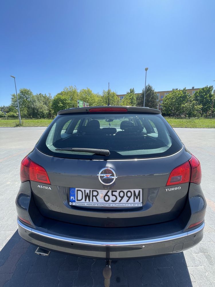 Opel Astra J tylko 124t przebiegu cena sztywna