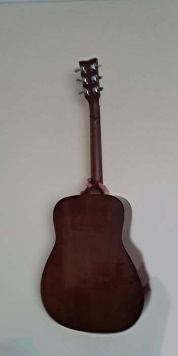 Sprzedaż gitary akustycznej yamaha f310