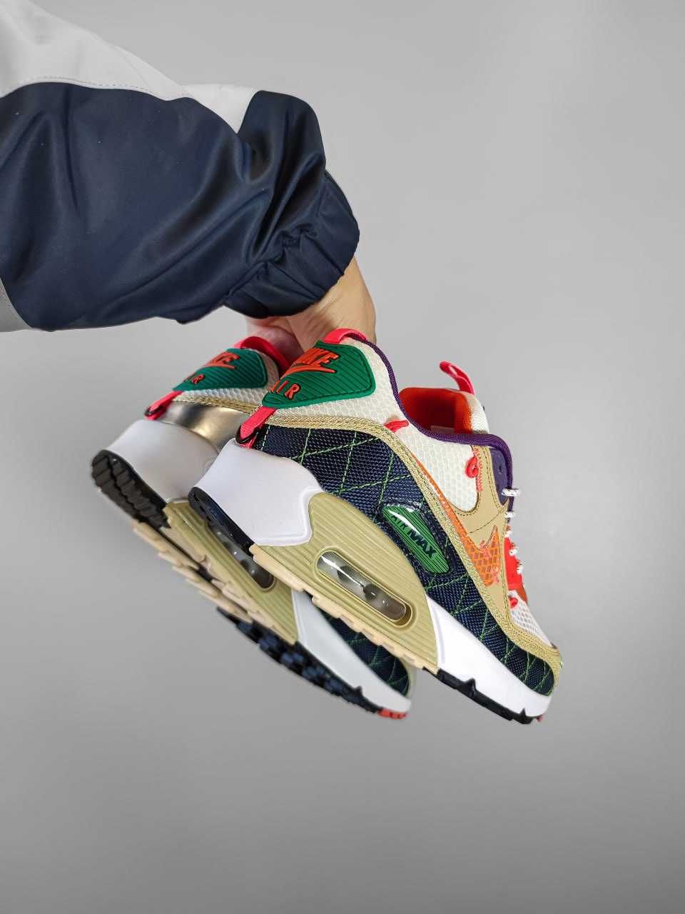 Nike Air Max 90 Mountaineering Light