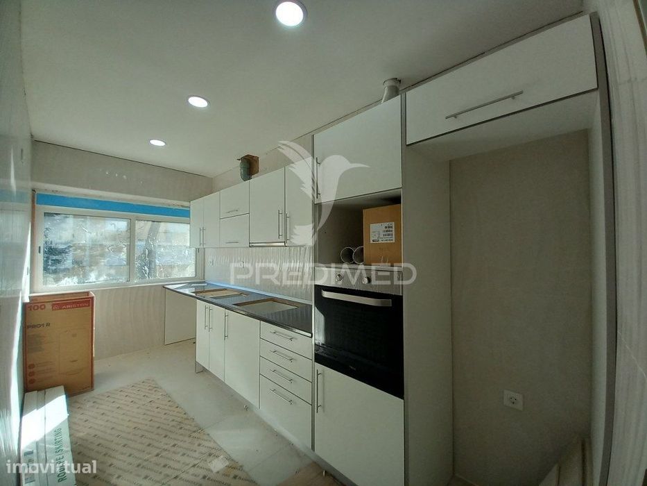 Apartamento T3-Cacém-Agualva-EM REMODELAÇÃO RAÍZ