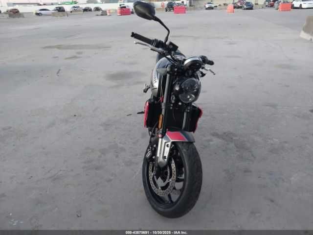 Triumph motorcycle TRIDENT 660 2023