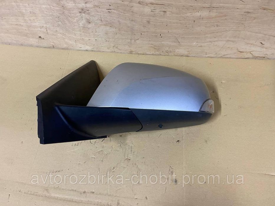 Дзеркало переднє ліве RENAULT LAGUNA III з автоскладанням 10пін 205055