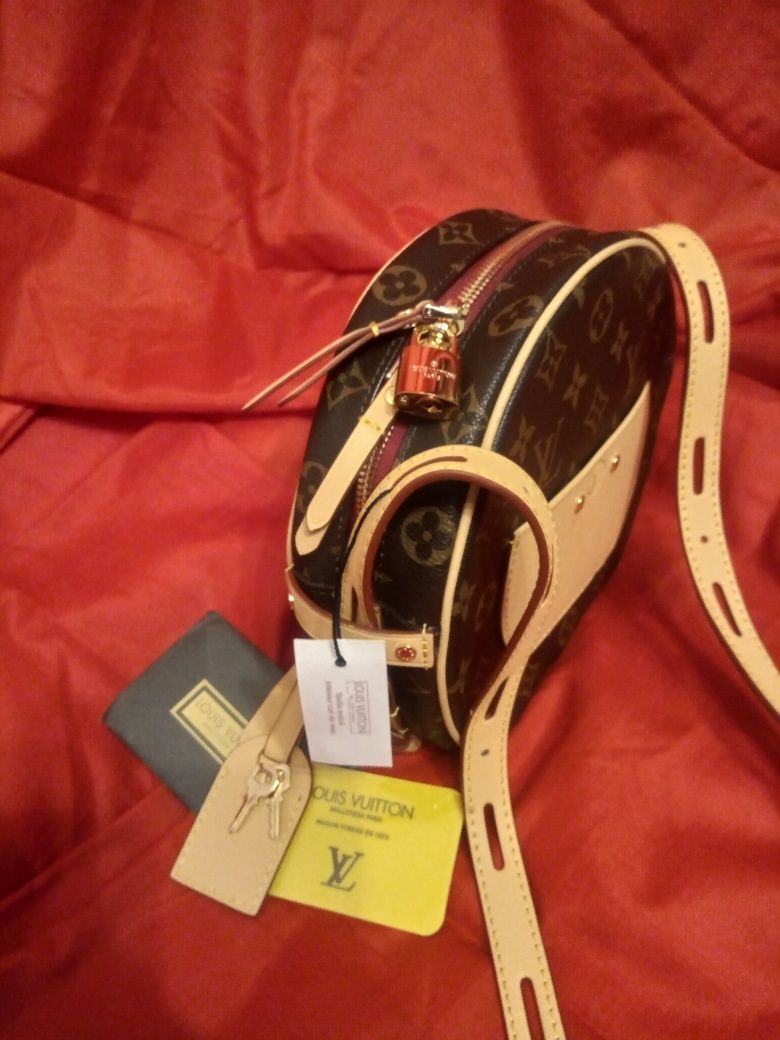 Жіноча сумочка Louis Vuitton,