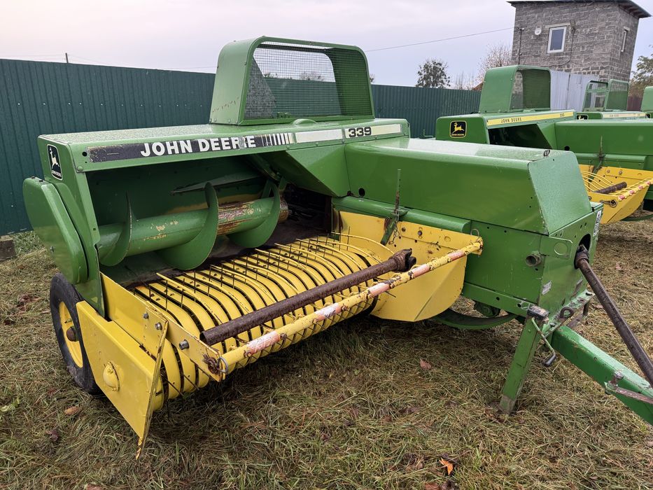 Тюковий Прес Підбирач Пресс подборщик JOHN DEERE 339 (як 330,332,336)