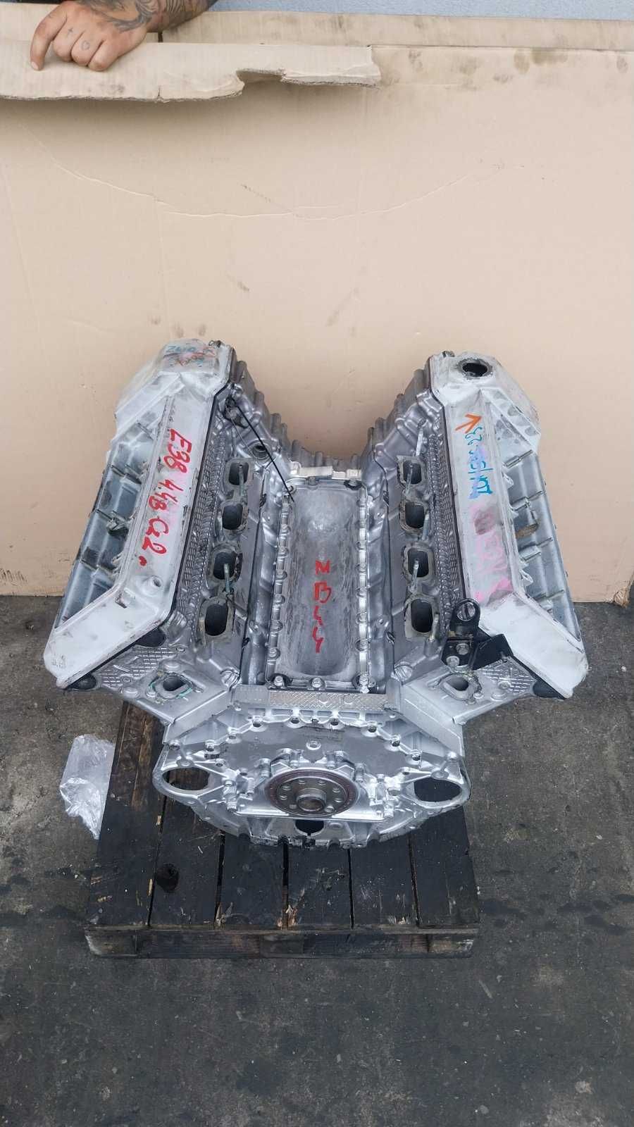 Silnik BMW N63B44A 4.4L 550i 650i 408km USZKODZONY