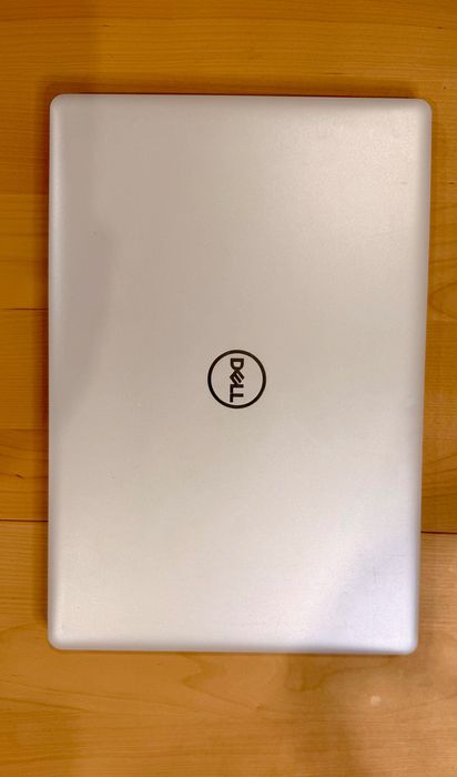 Portátil DELL Inspiron 15 - rápido, potente e pronto a usar!