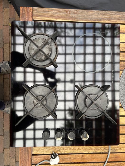 Варочна поверхня вбудована Electrolux EHM6335K