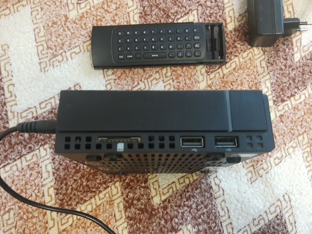 Медиаплеер Strong srt2400 dv3s2/t2