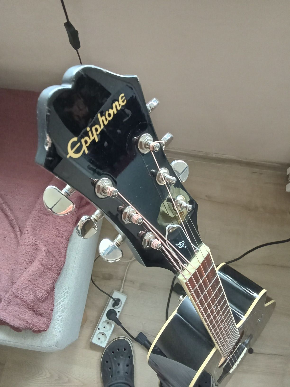 Gitara  elektroakustyczna Epiphone aj 220 sce eb