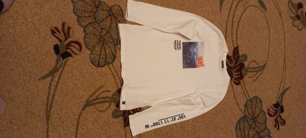 Продам світерок на хлопчика