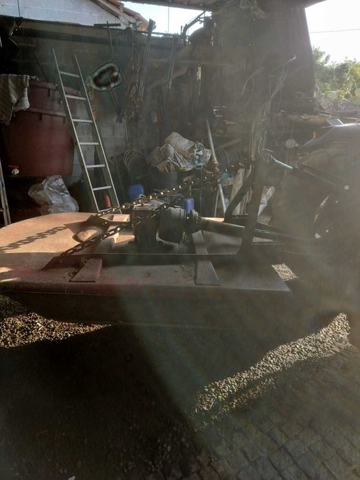 Capinadeira de correntes