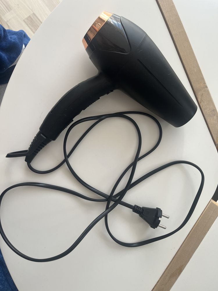 Suszarka Babyliss Turboshine 2200W