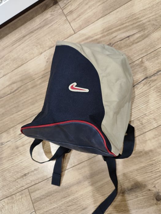 Plecaczek firmy NIKE