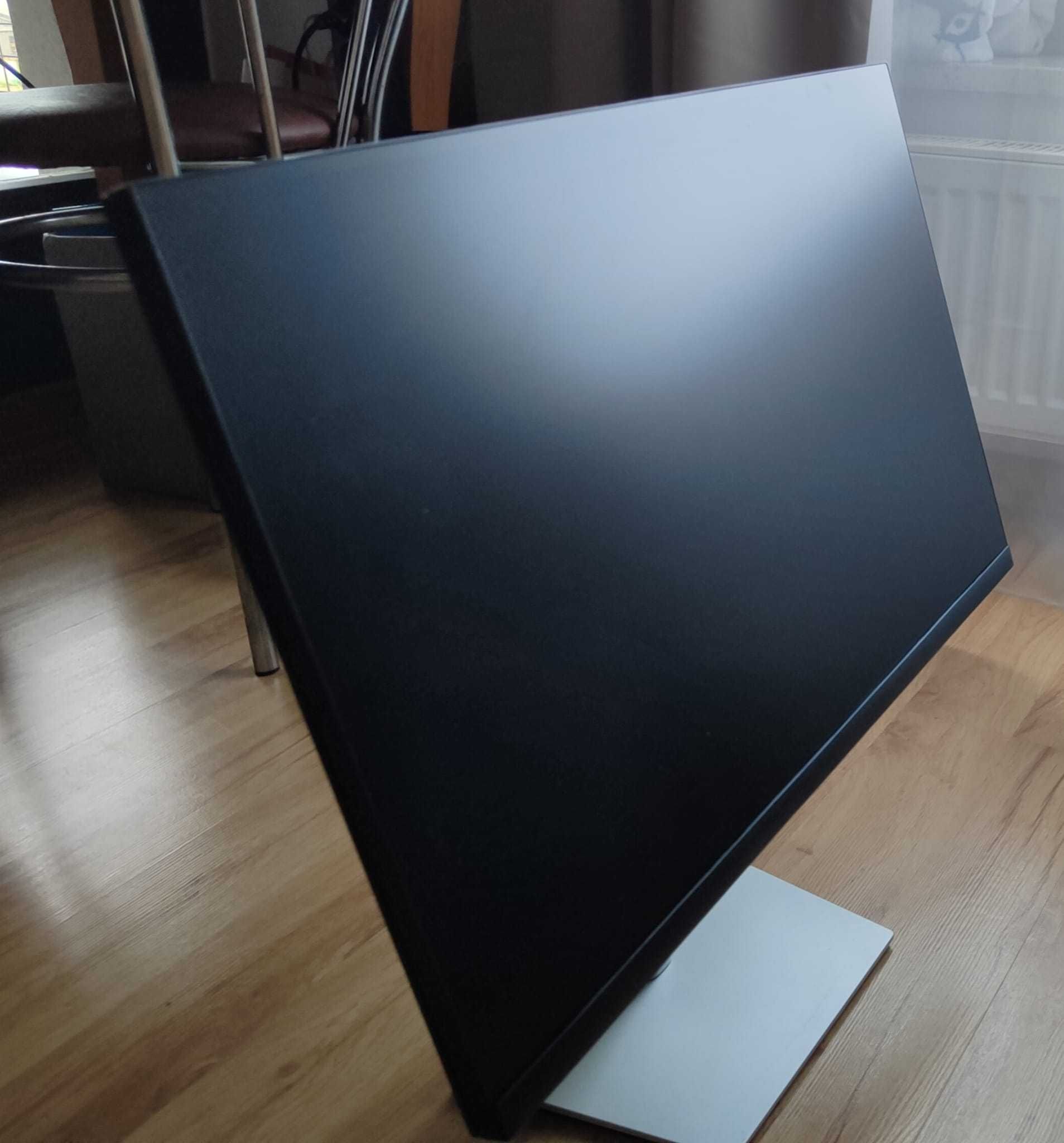 Monitor Dell P2723D  Używany