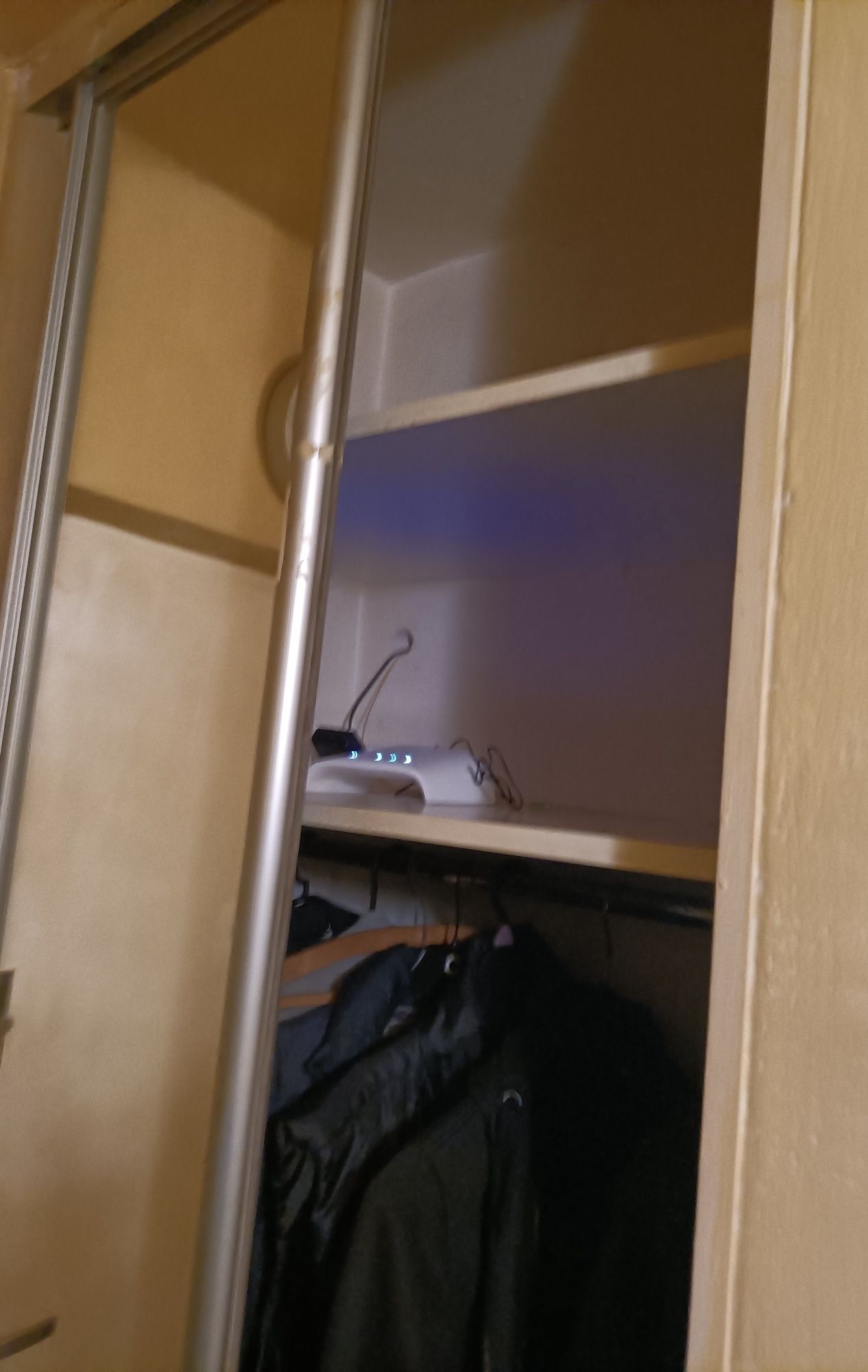 Szafa wnękowa Drzwi przesuwne lustrzane do przedpokoju