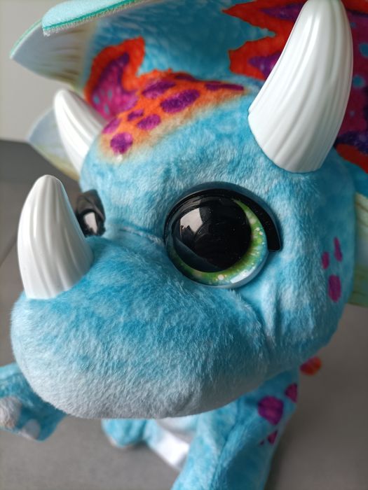 Fur Real Friends dinozaur Triceratops niebieski
