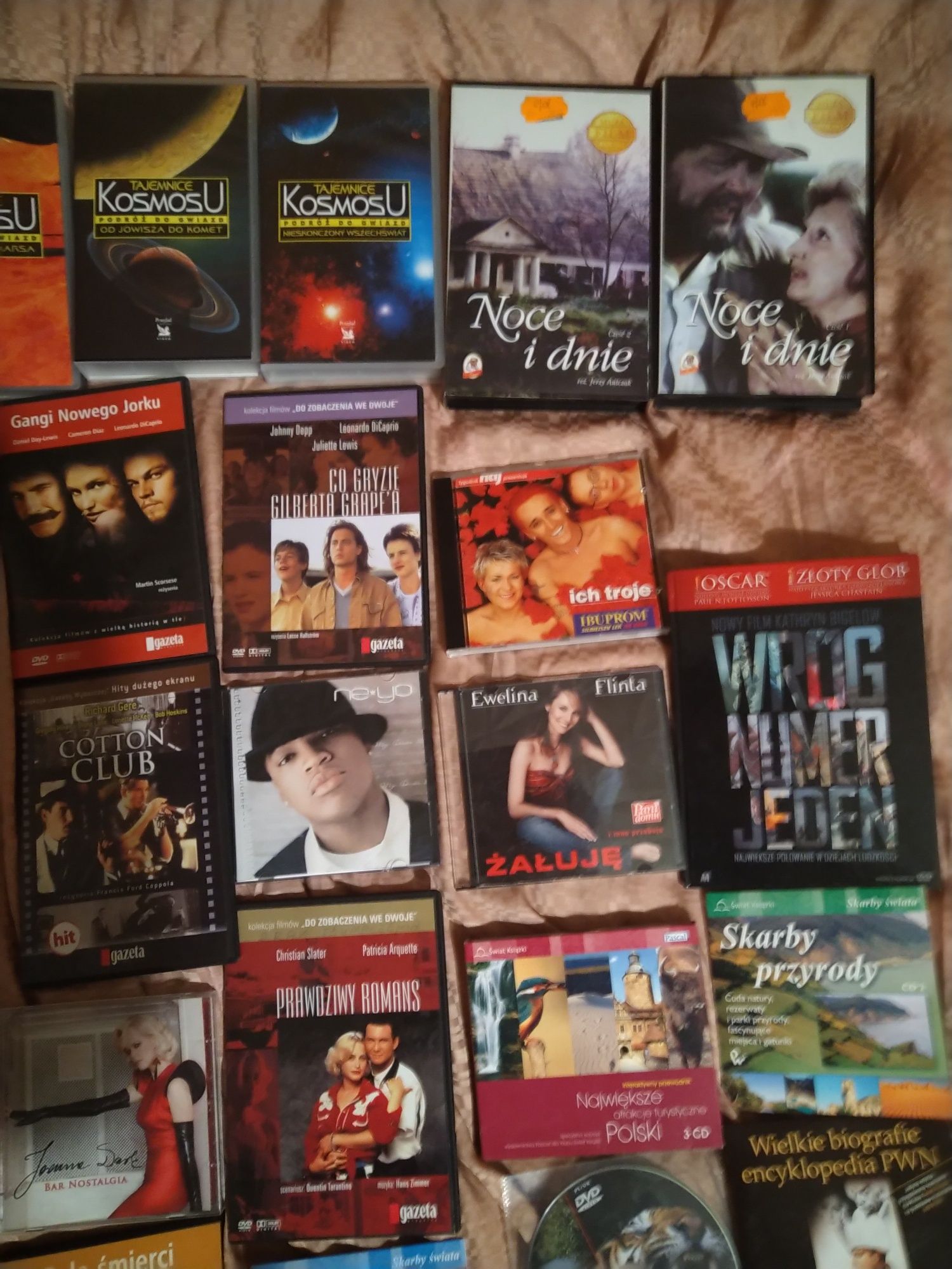 Filmy dvd, płyty CD, gry, kasety VHS, cały karton