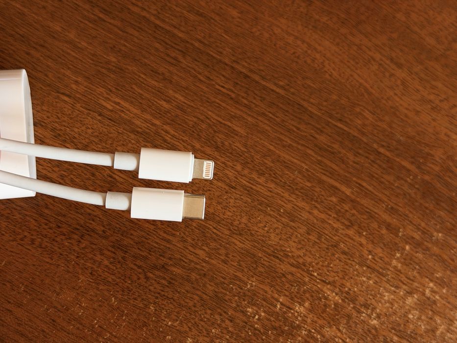 Vendo carregador USB-c Lightning