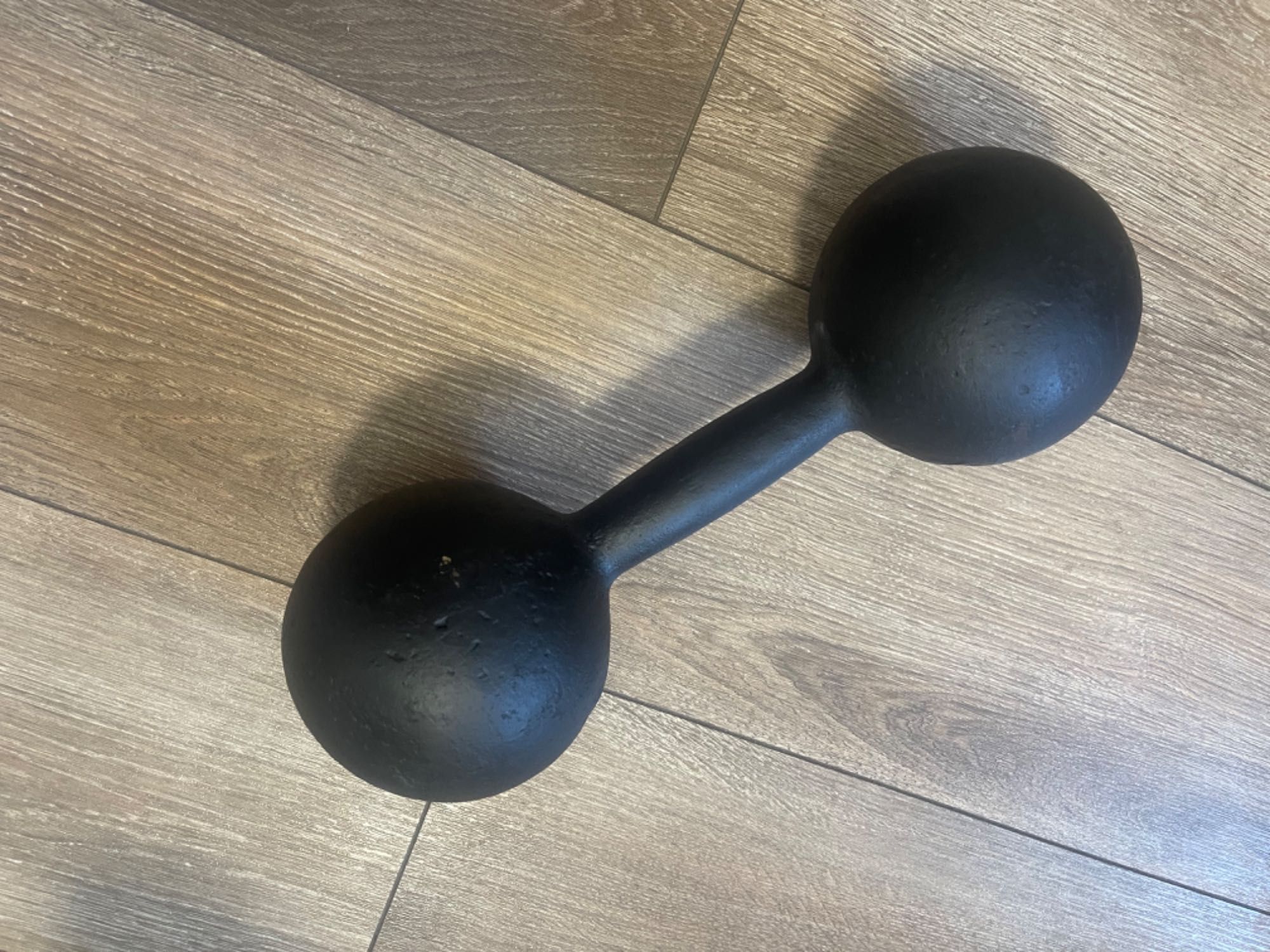 Продам гантель 12кг