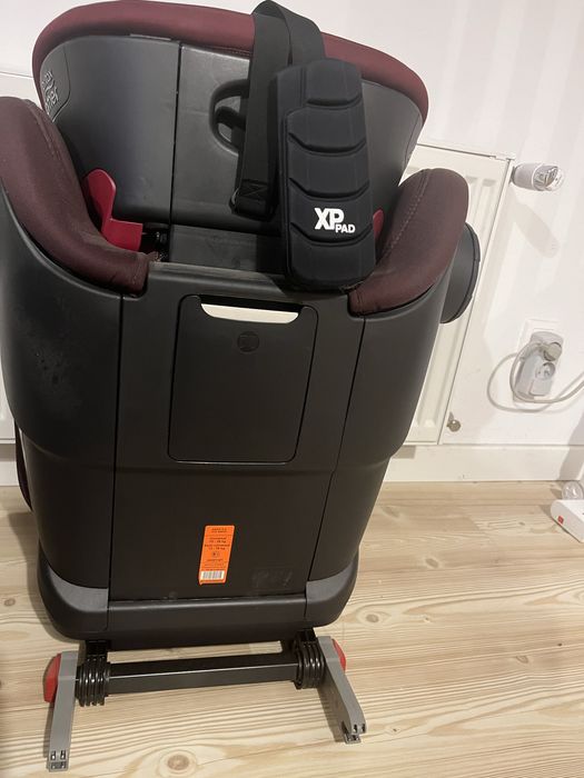 Fotelik samochodowy Britax RÖMER Kidfix III M Burgundy Isofix 15-36 kg