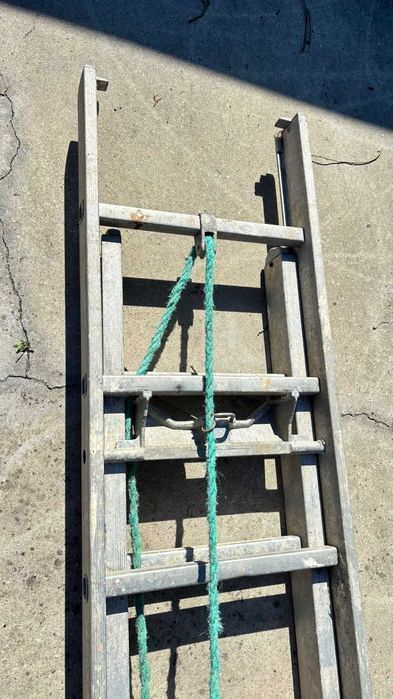 Anúncio de Venda: Escada Extensível em Segunda Mão – 7,60 m
