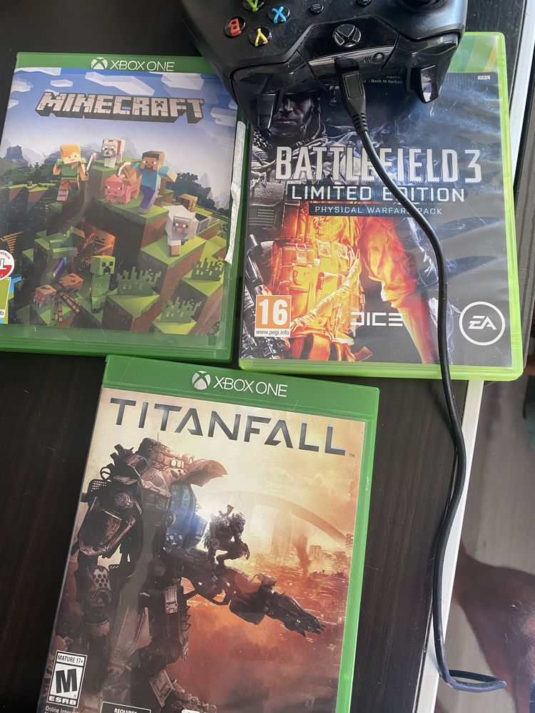 XboX One 500GB pad sluchawki pudełko gry