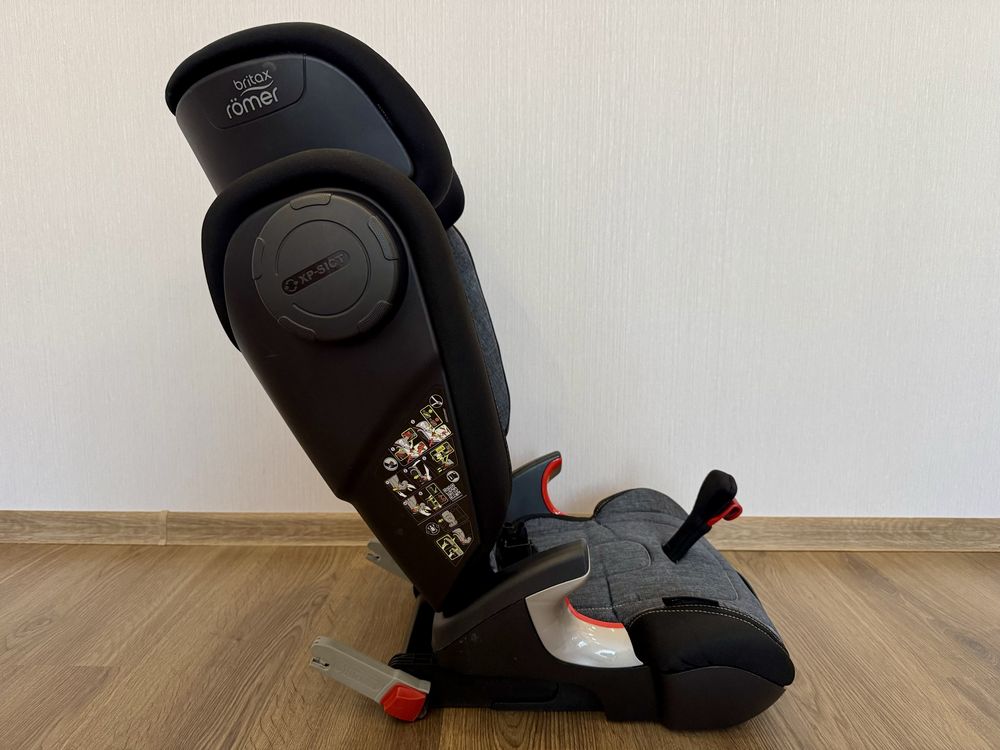 Дитяче крісло Britax Romer KIDFIX II XP SICT