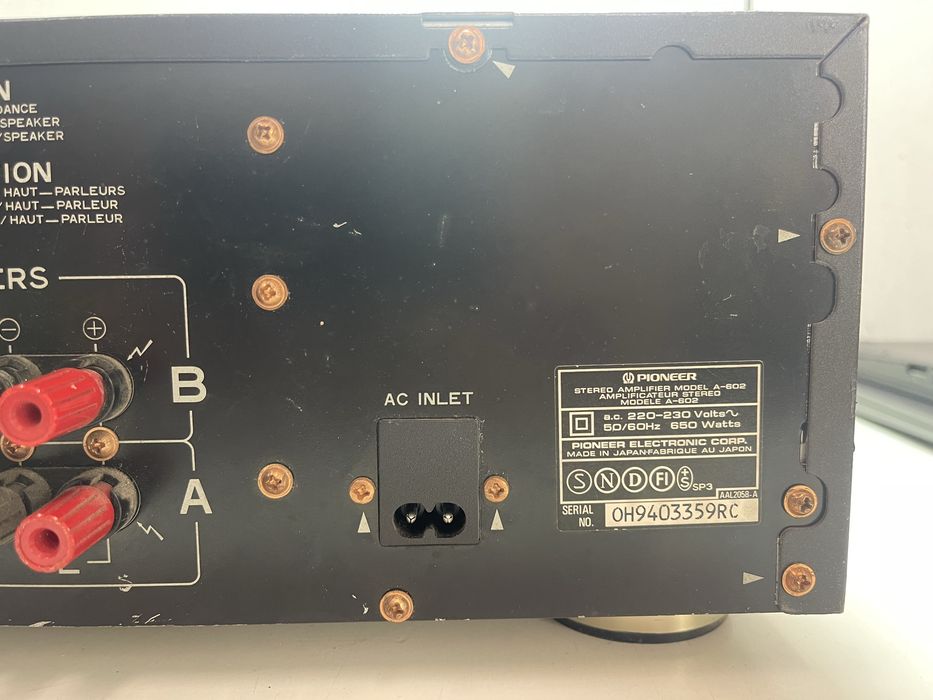 Pioneer A-602 amplificador