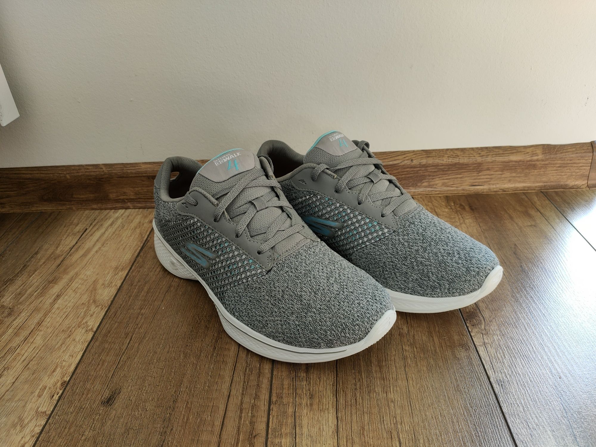 Sneakersy Skechers Gowalk 4 Goga Max 5 Gen r. 41 28cm