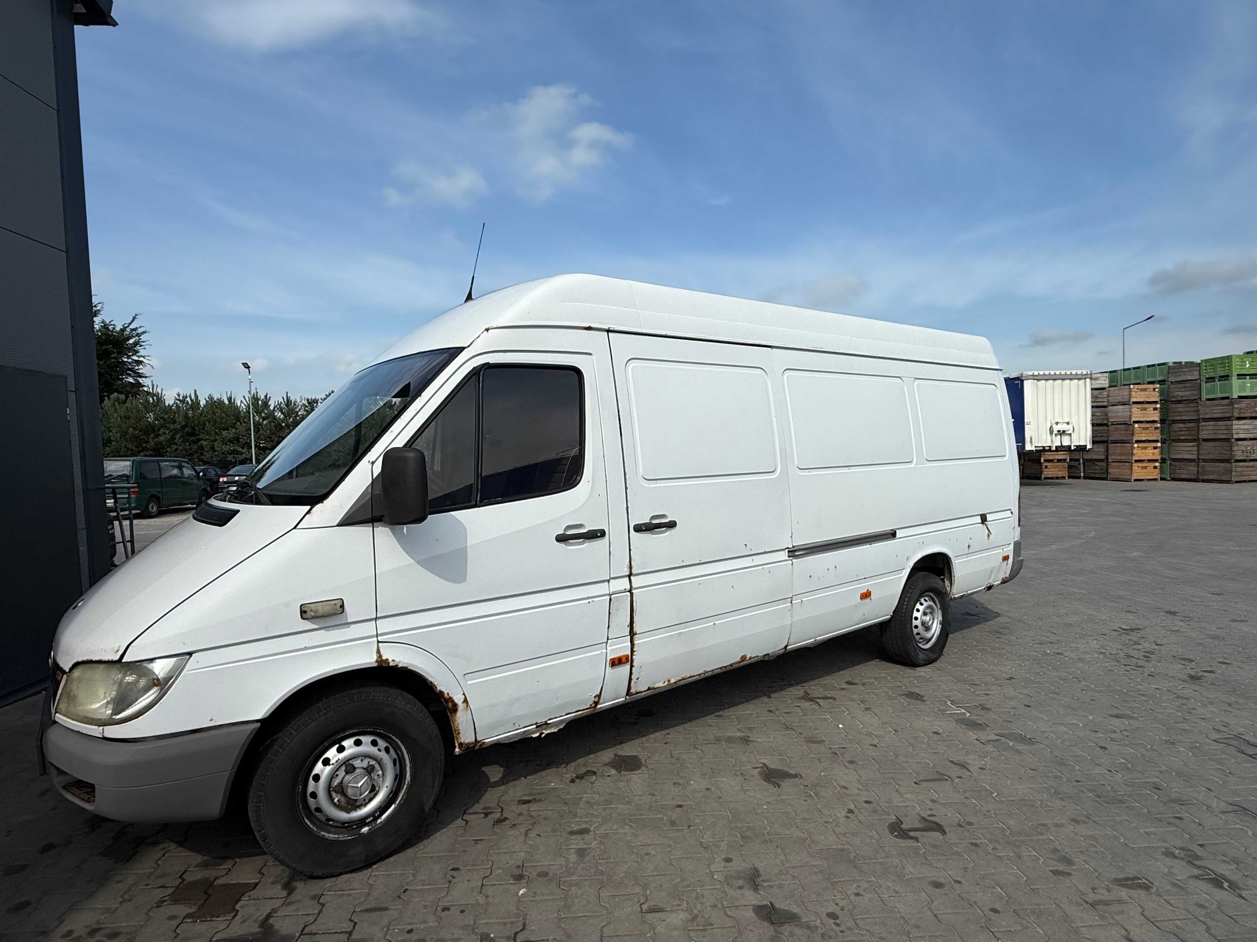 Mercedes-Benz Sprinter 311