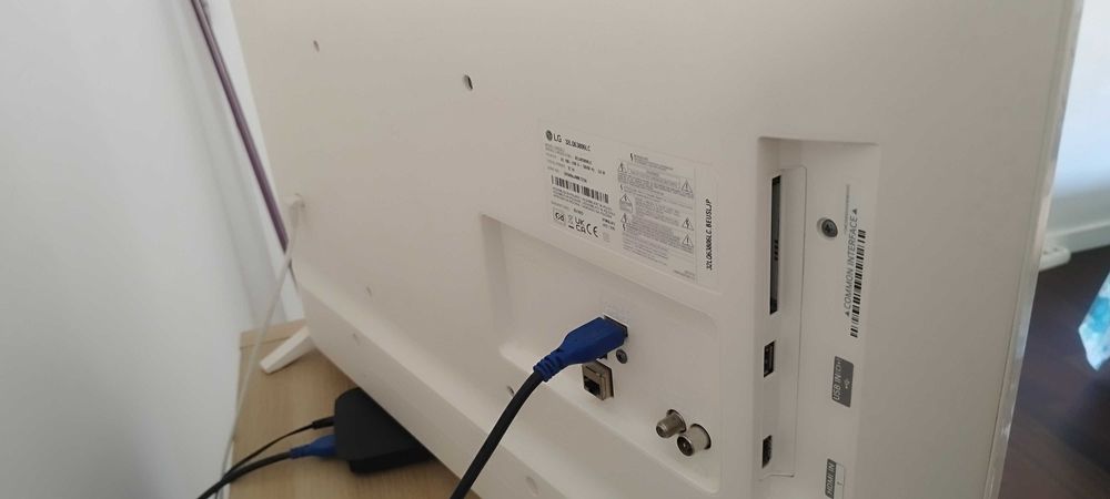 Tv smart 32 pl pouco uso