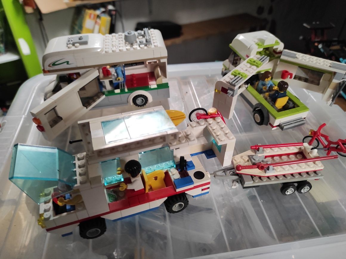 Conjunto 3 sets caravanas lego