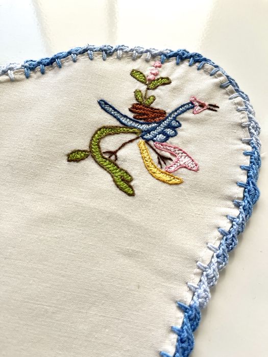 Pano bordado para cesto do pão
