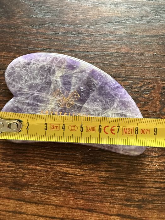 Crystallove kamień do masażu twarzy Ametyst