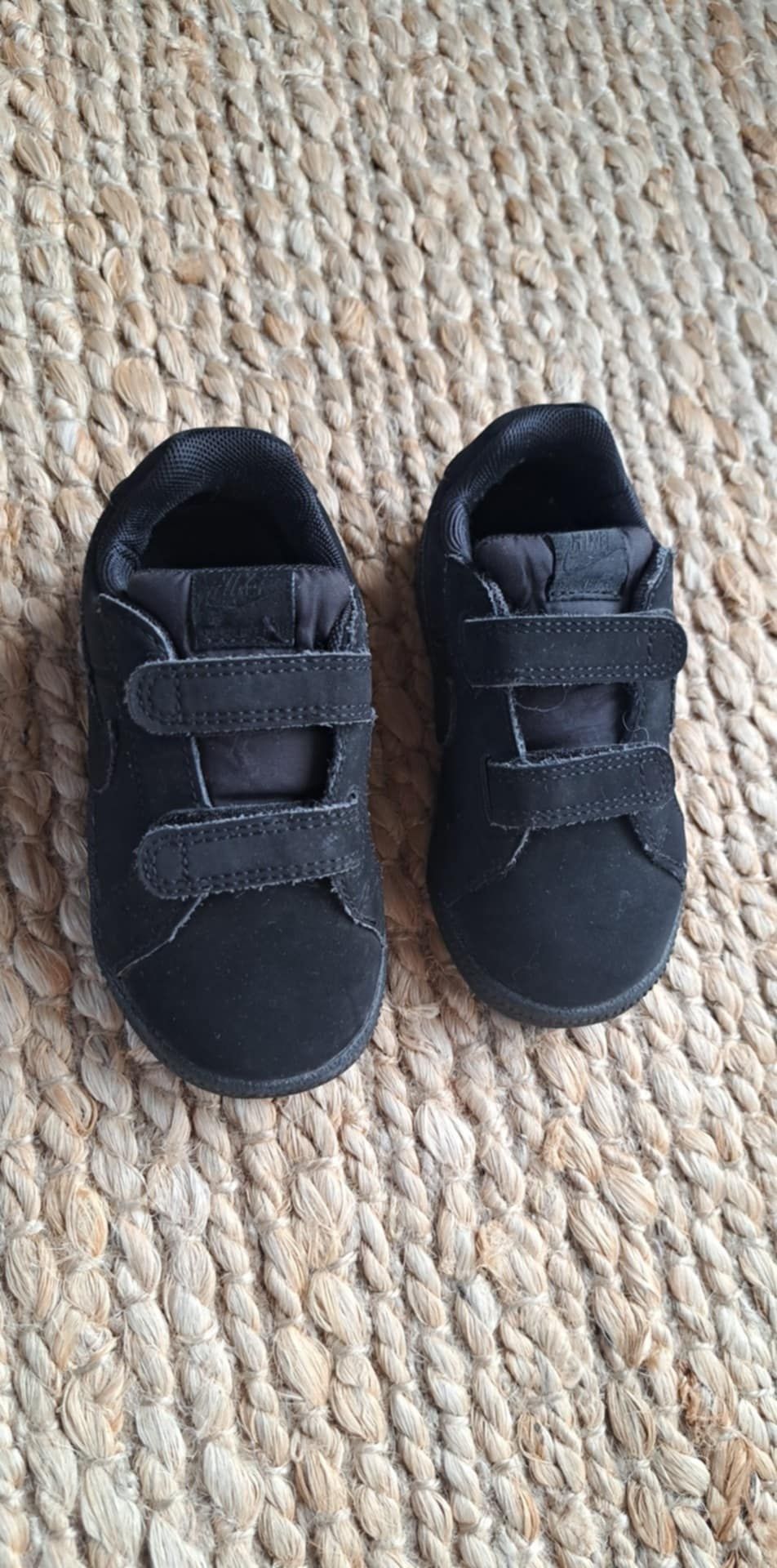 Adidasy nike czarne