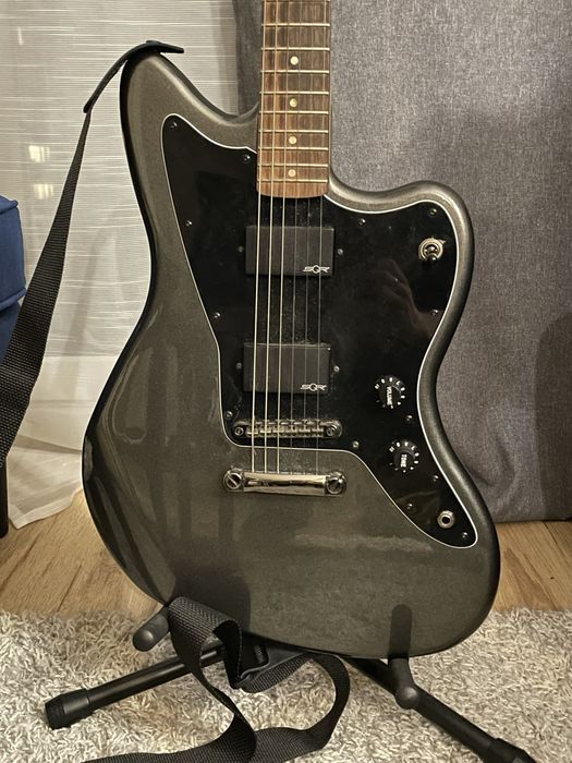 Squier by fender jazzmaster contemporary hh active