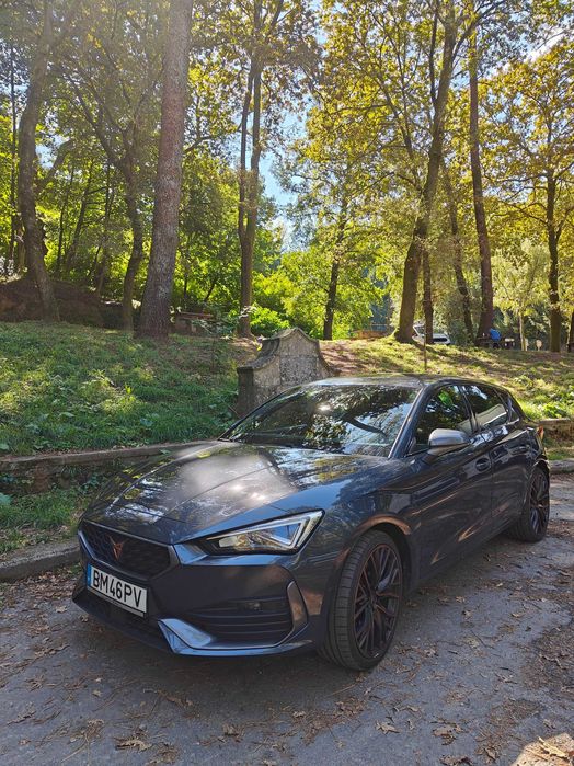 Cupra Leon e-Hybrid VZ 245cv–Potência e conforto num só carro!