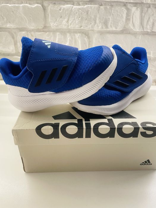 Дитячі кросівки Adidas, розмір 25 1/2