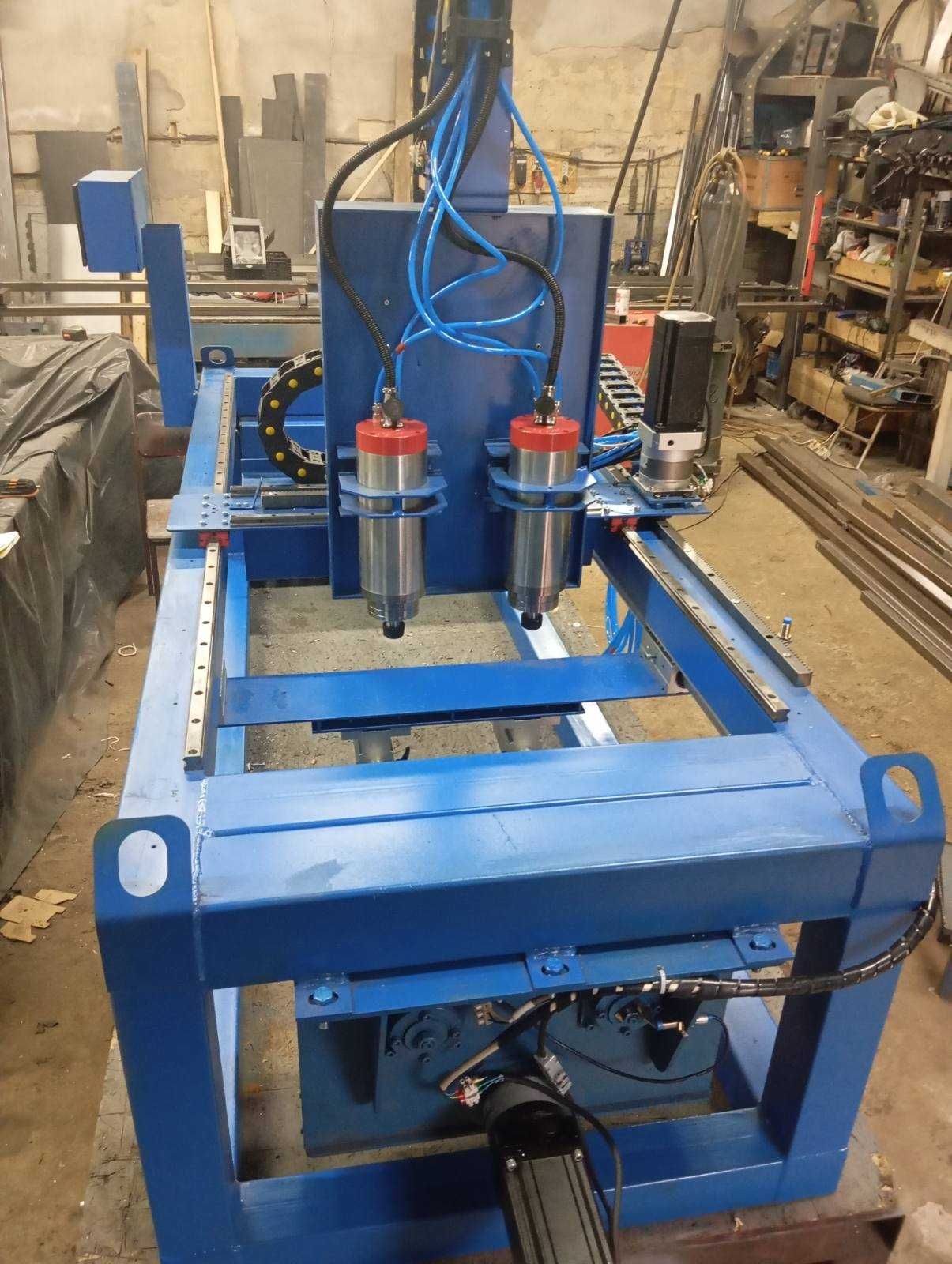 Токарно-фрезерный станок ЧПУ по дереву cnc lathe wood.  2 шпинделя.