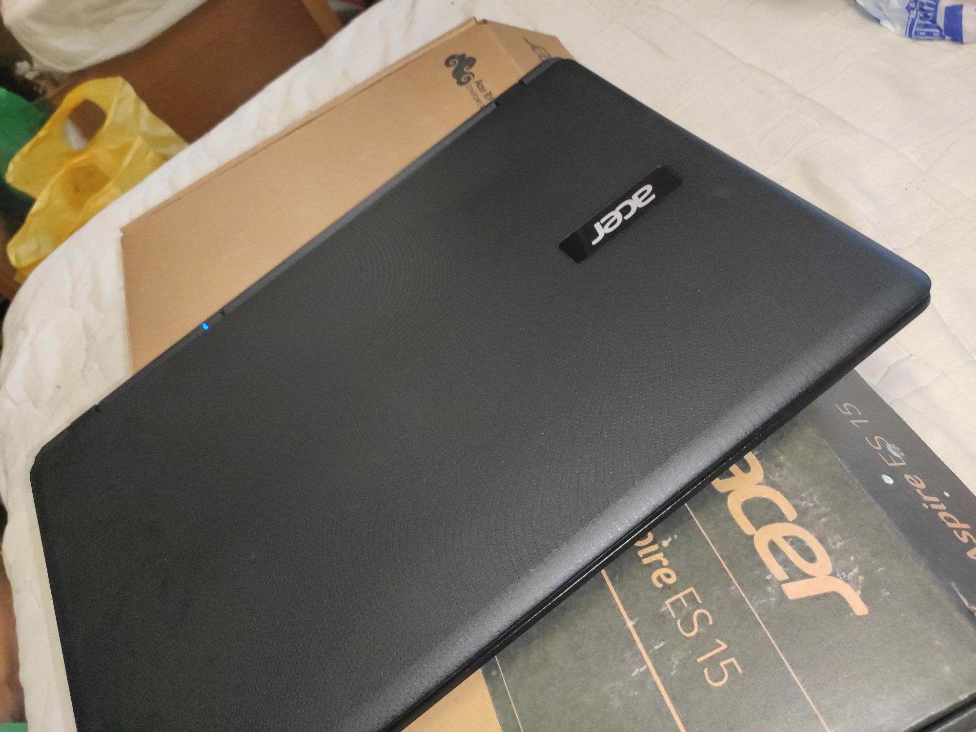 Ноутбук Acer Aspire ES 15 новый!!!