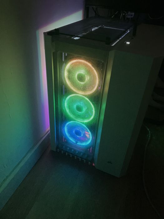 Torre gaming corsair branca