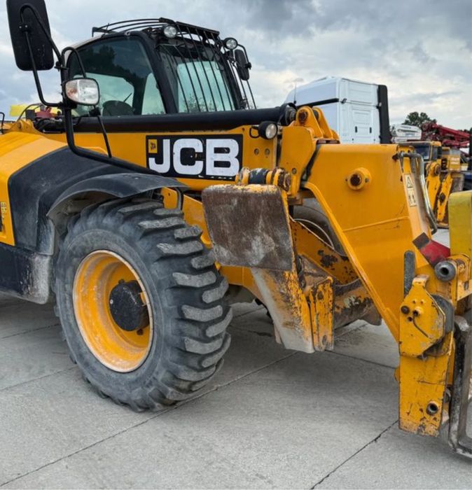 Навантажувач JCB 533-105