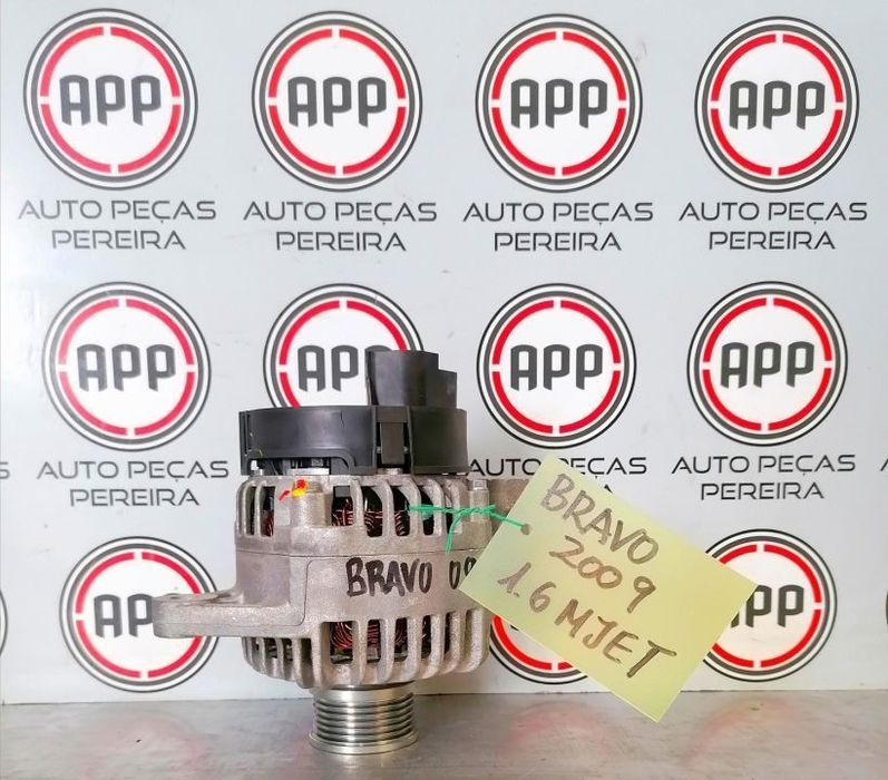 Alternador Fiat Bravo de 2009 1.6 MJET referência 51764265.